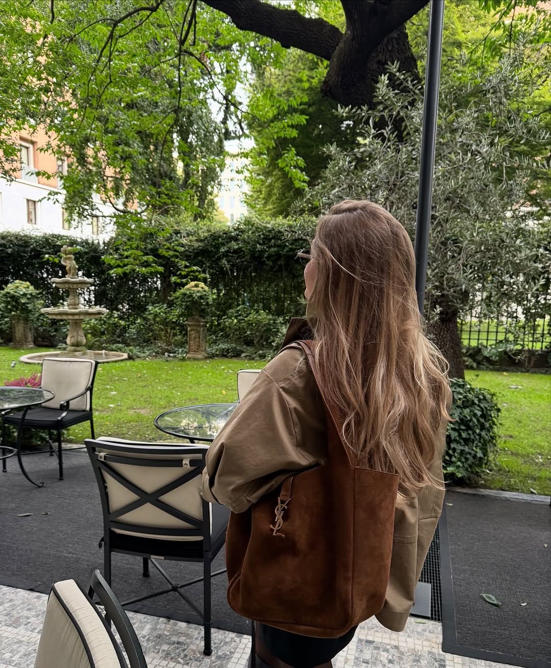 Post 9 by Svetlana Cheban on Instagram (carousel)