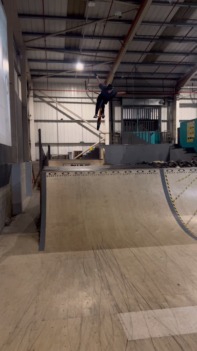 Post 1 by CARL WIGHT on Instagram (video)