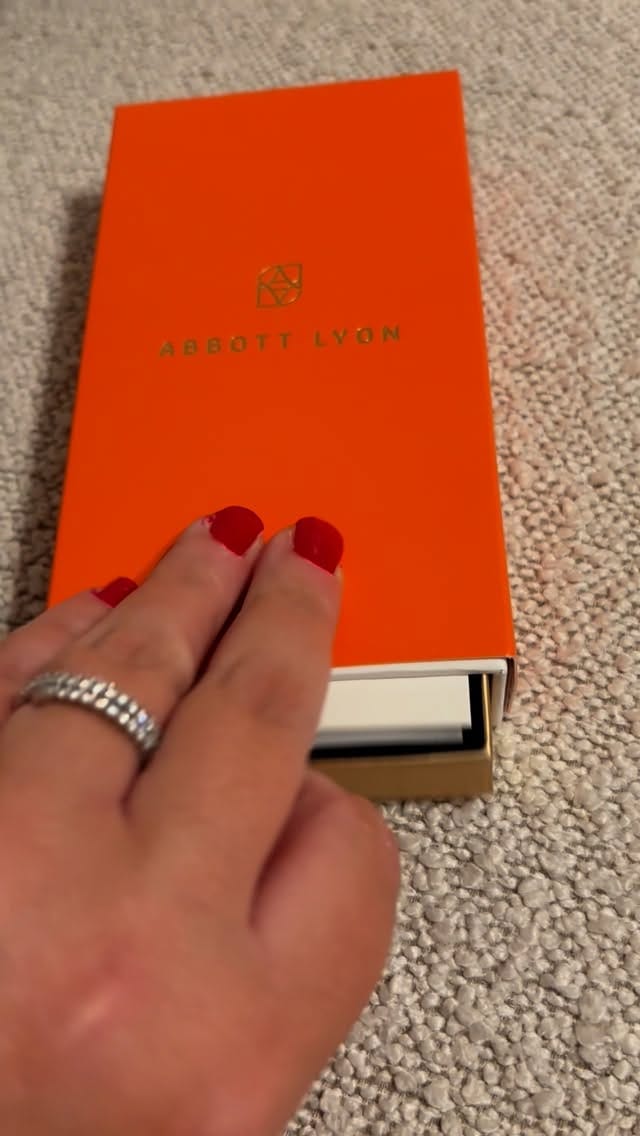 Post 8 by Mollys Home Interiors on Instagram (video)
