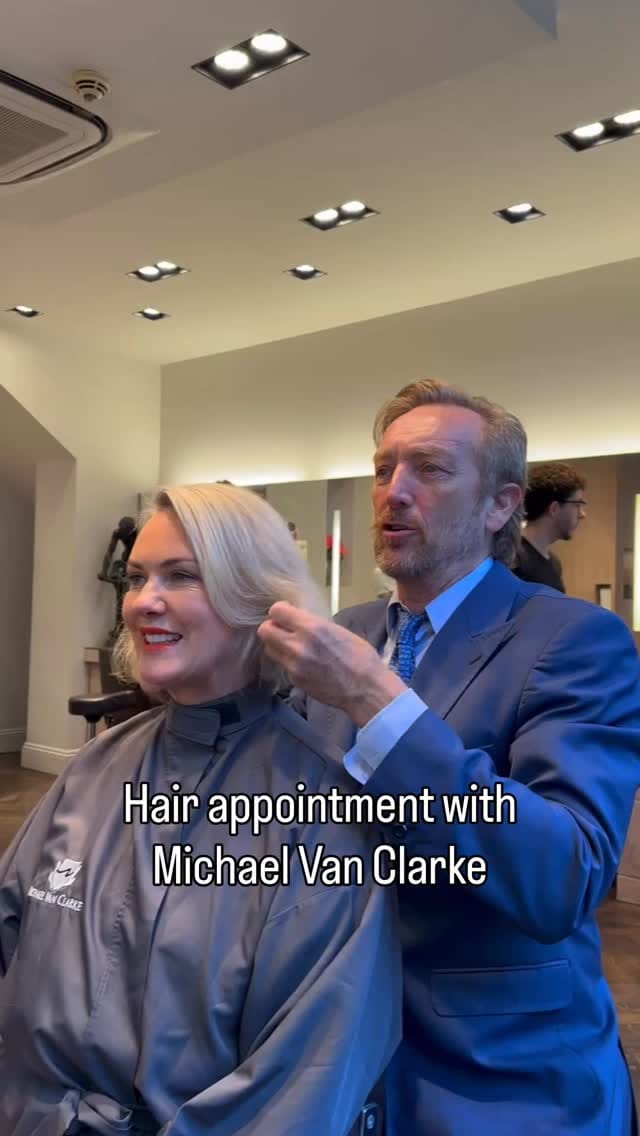 Post 5 by Coral Manson - style over 40 on Instagram (video)