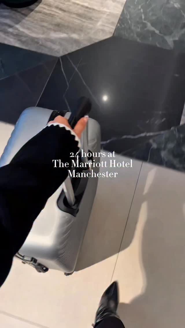 Post 4 by Eleana P on Instagram (video)