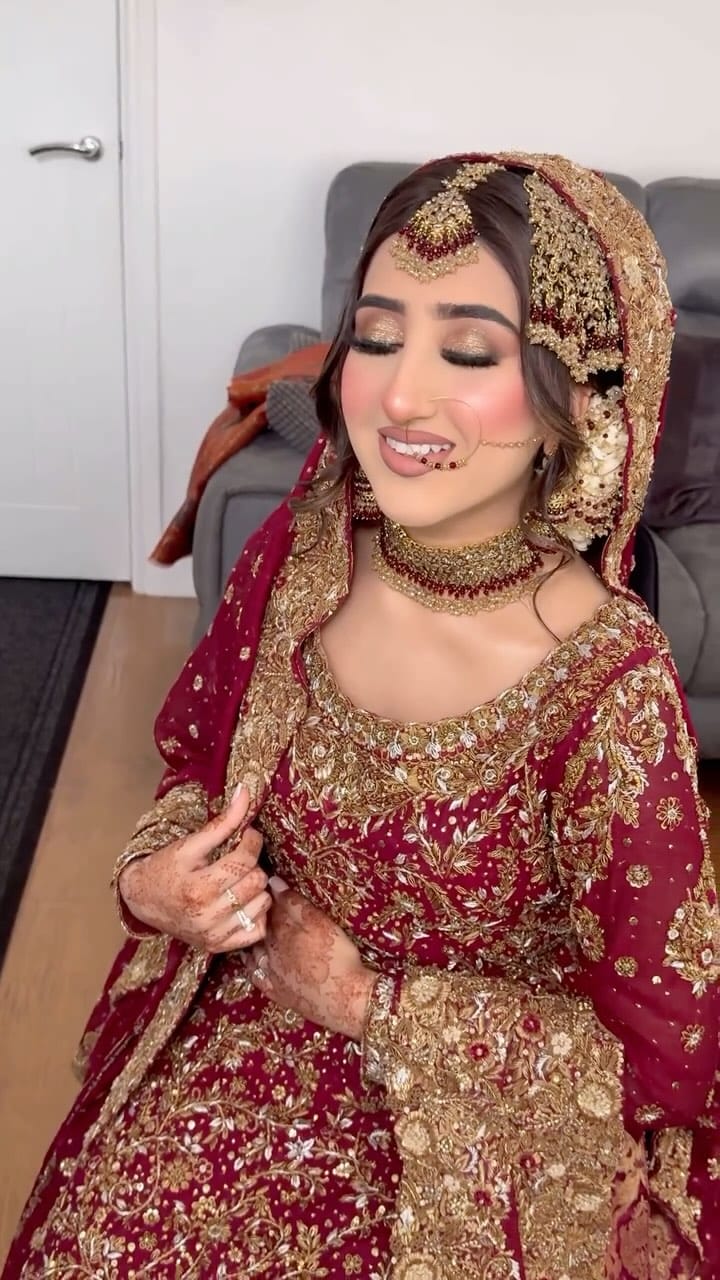 Post 8 by A N I S H A   S I D D I Q U E on Instagram (video)
