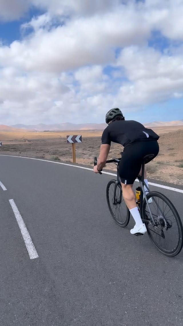 Post 3 by Moe Metwally | Online Coach on Instagram (video)