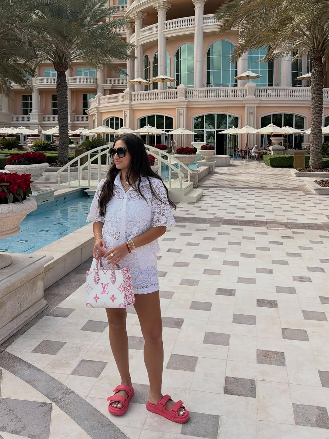 Post 10 by ZAYNA HUSSEIN on Instagram (carousel)