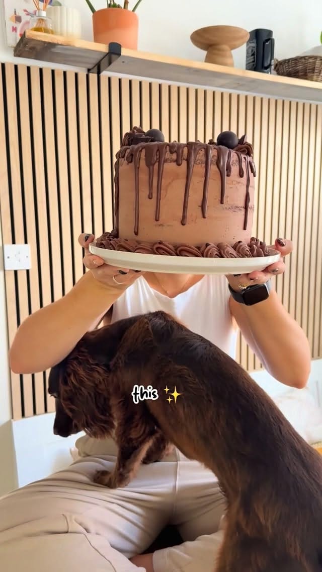 Post 1 by Violet G on Instagram (video)