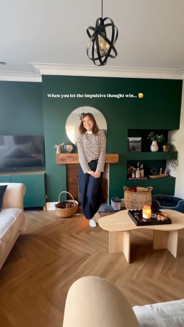 Post 5 by Violet G on Instagram (video)