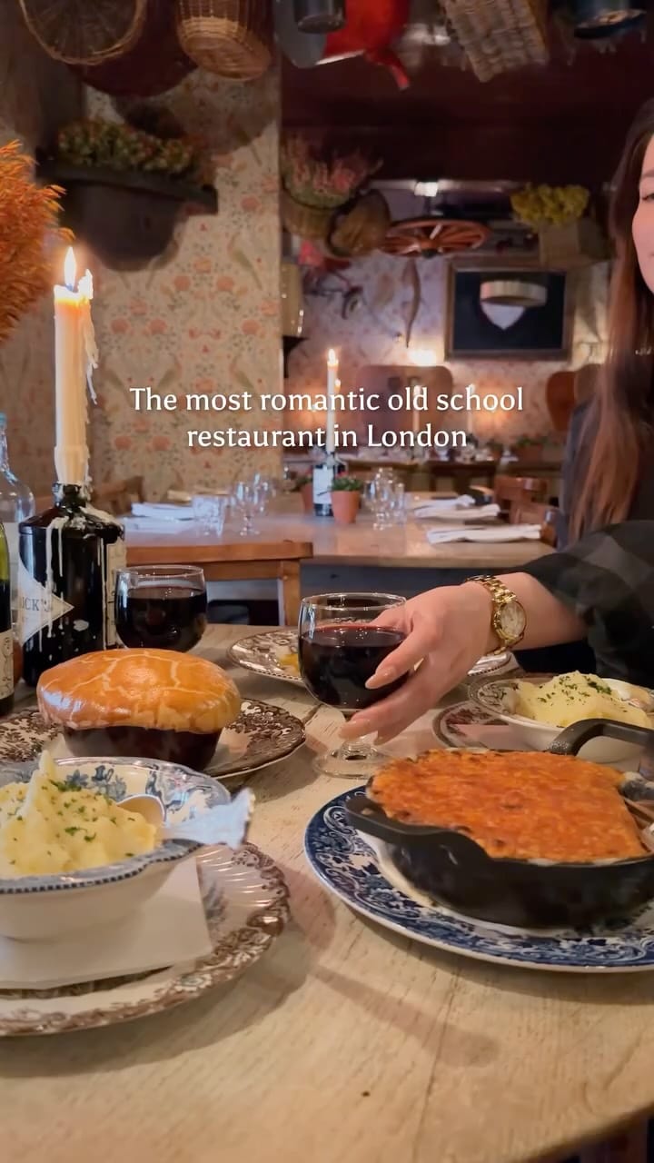 Post 8 by GIOACCHINO RUSSO | LONDON | UK on Instagram (video)