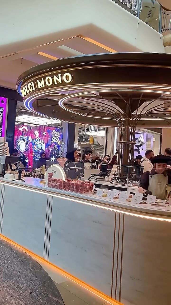 Post 9 by N A B E L A 💎 on Instagram (video)