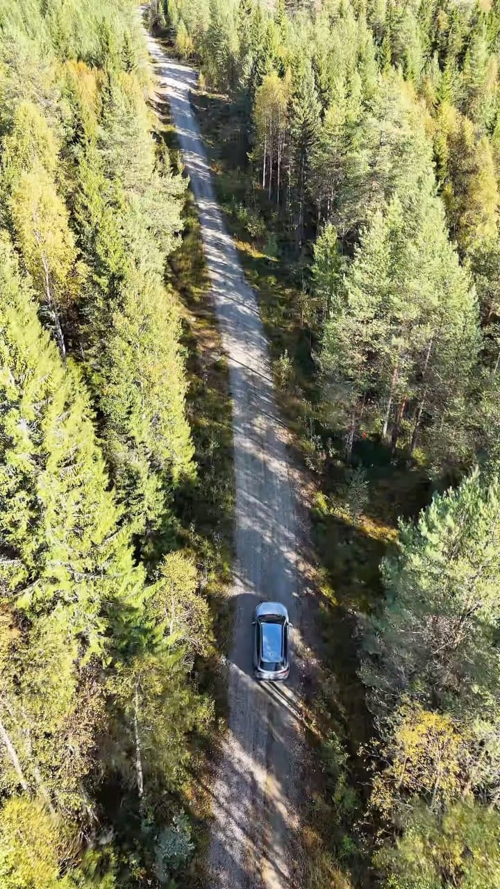 Post 7 by Hari Photography on Instagram (video)