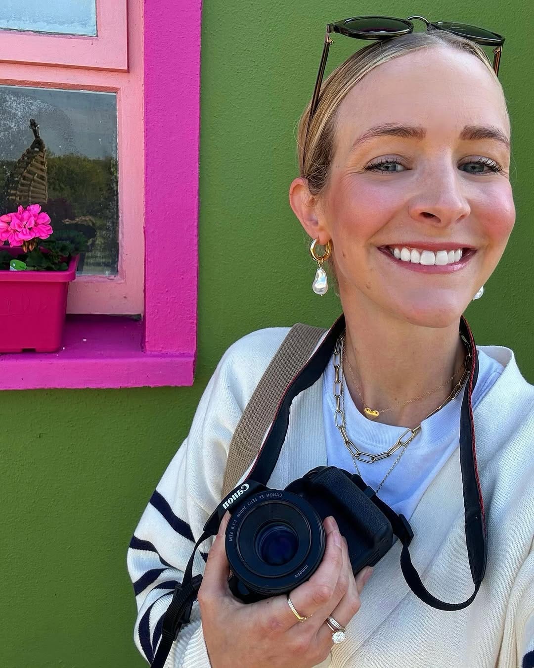 Post 9 by candid.moments.eu on Instagram (carousel)