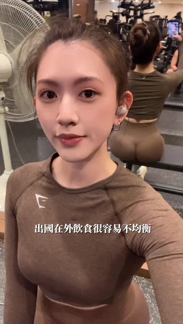 Post 6 by 何芯🌺Coco on Instagram (video)