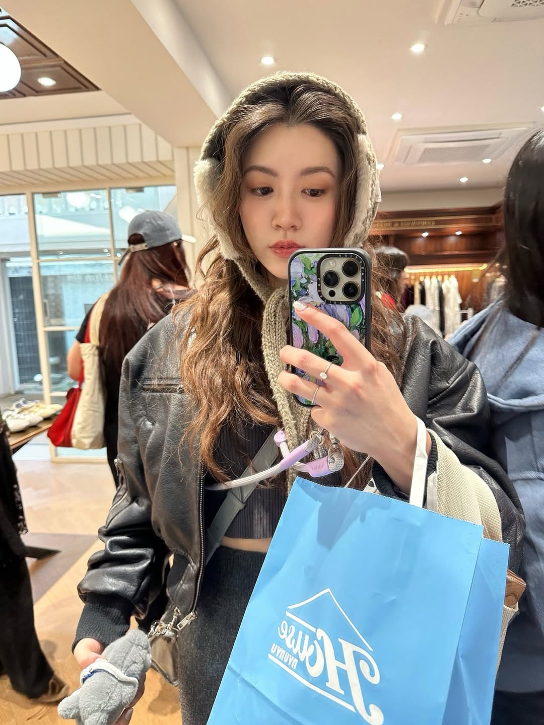 Post 4 by 何芯🌺Coco on Instagram (carousel)