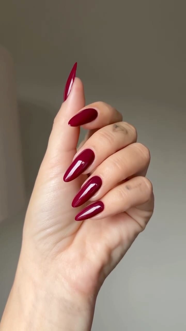 Post 10 by Stephanie Yianni on Instagram (video)