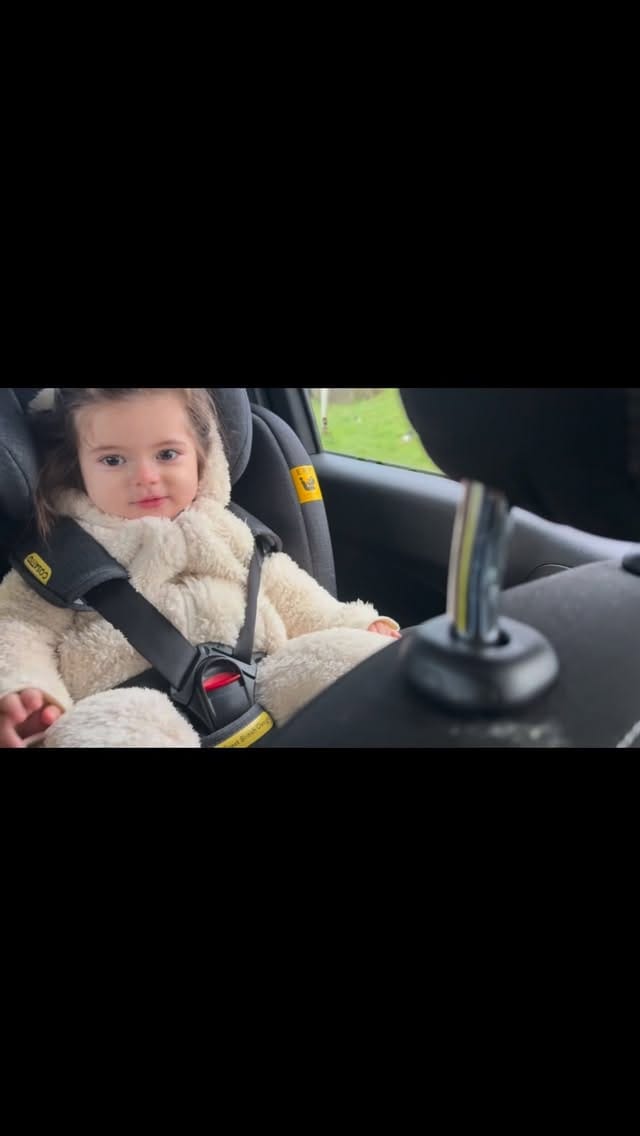 Post 1 by Liyana’s world | Hadjer Harizi on Instagram (video)