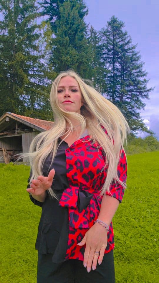 Post 9 by Marina Sista Mattern on Instagram (video)