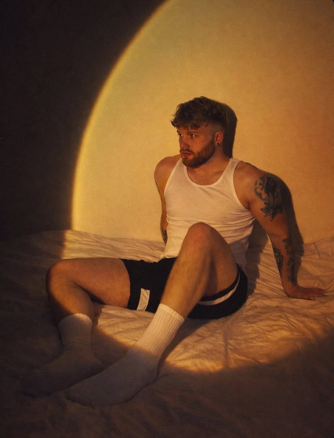 Post 4 by Ross Bester on Instagram (image)