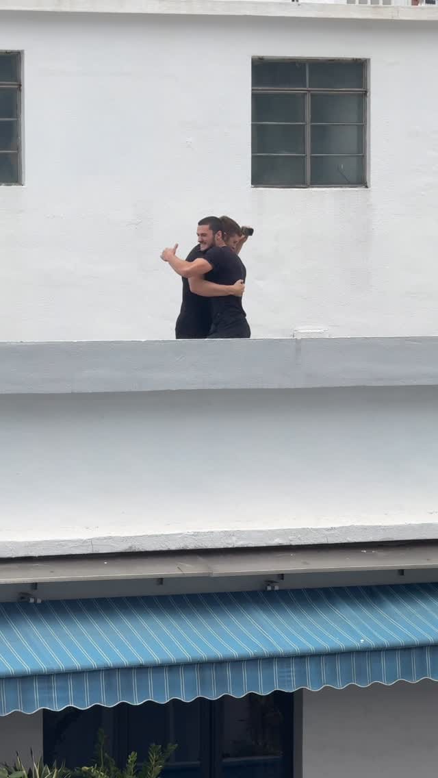 Post 6 by Orlando Devaux on Instagram (video)