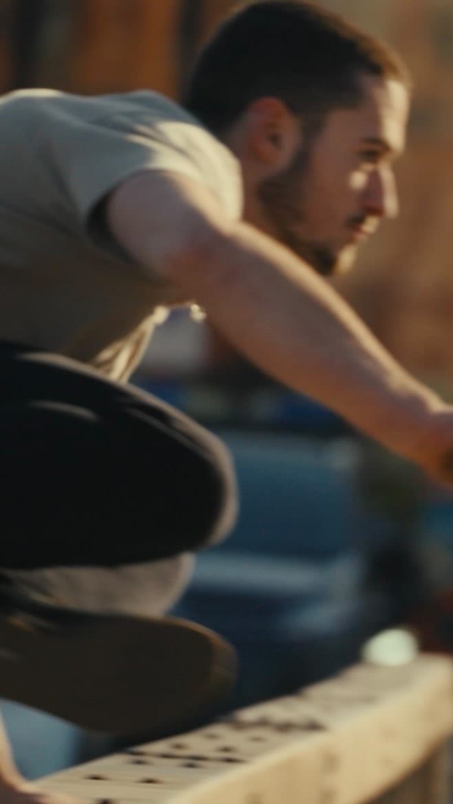 Post 10 by Orlando Devaux on Instagram (video)