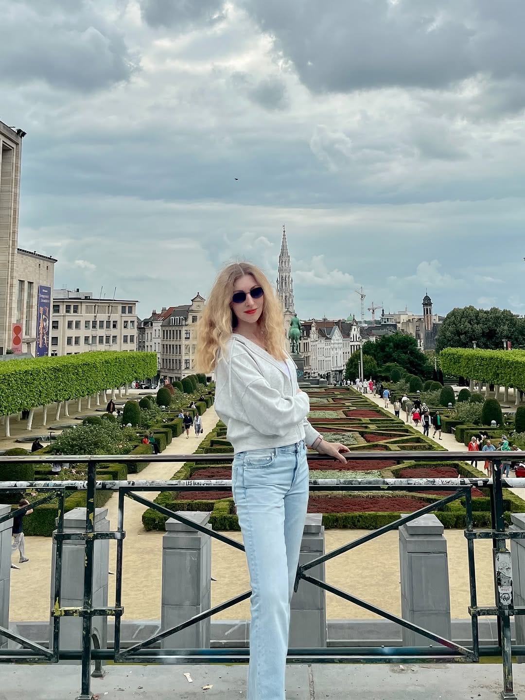 Post 10 by Olga🇺🇦 on Instagram (carousel)