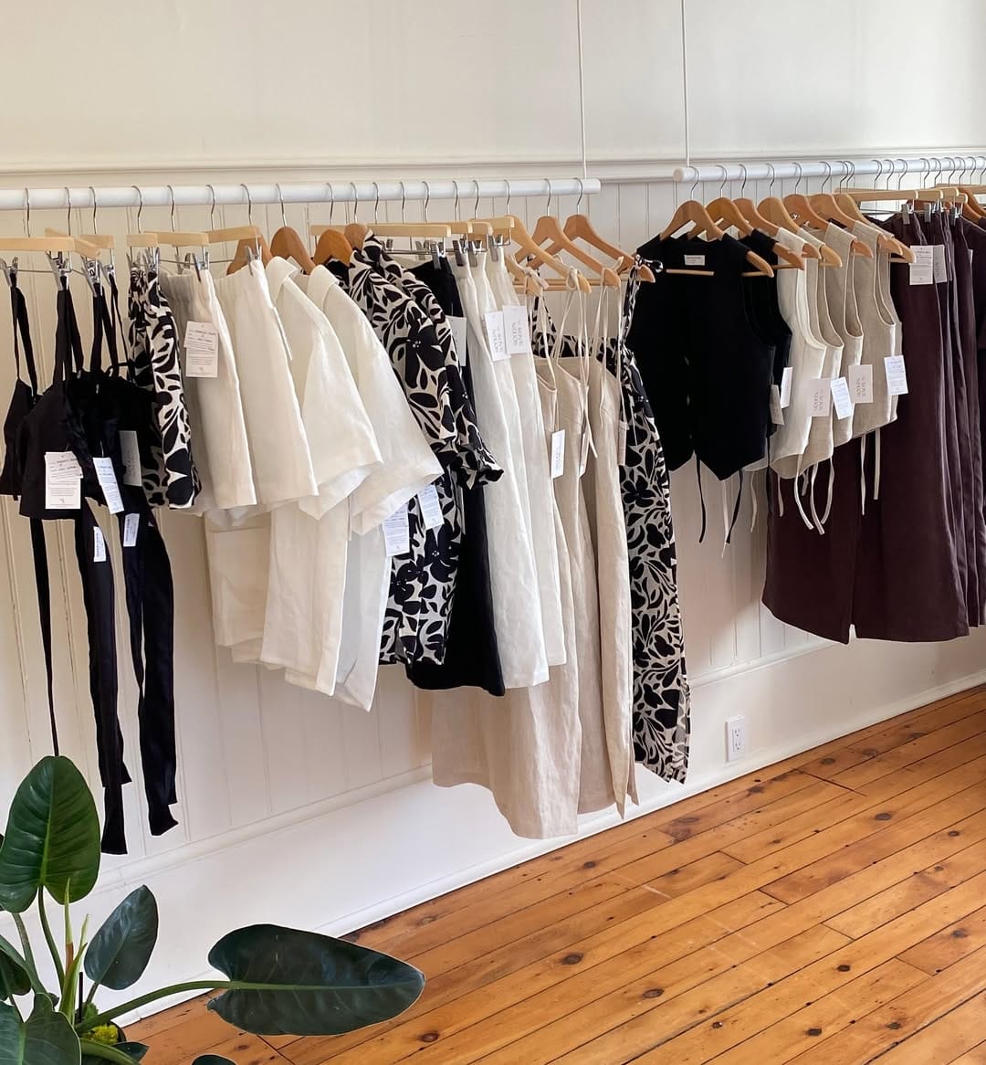 Post 9 by Modern Sunday the Label on Instagram (carousel)