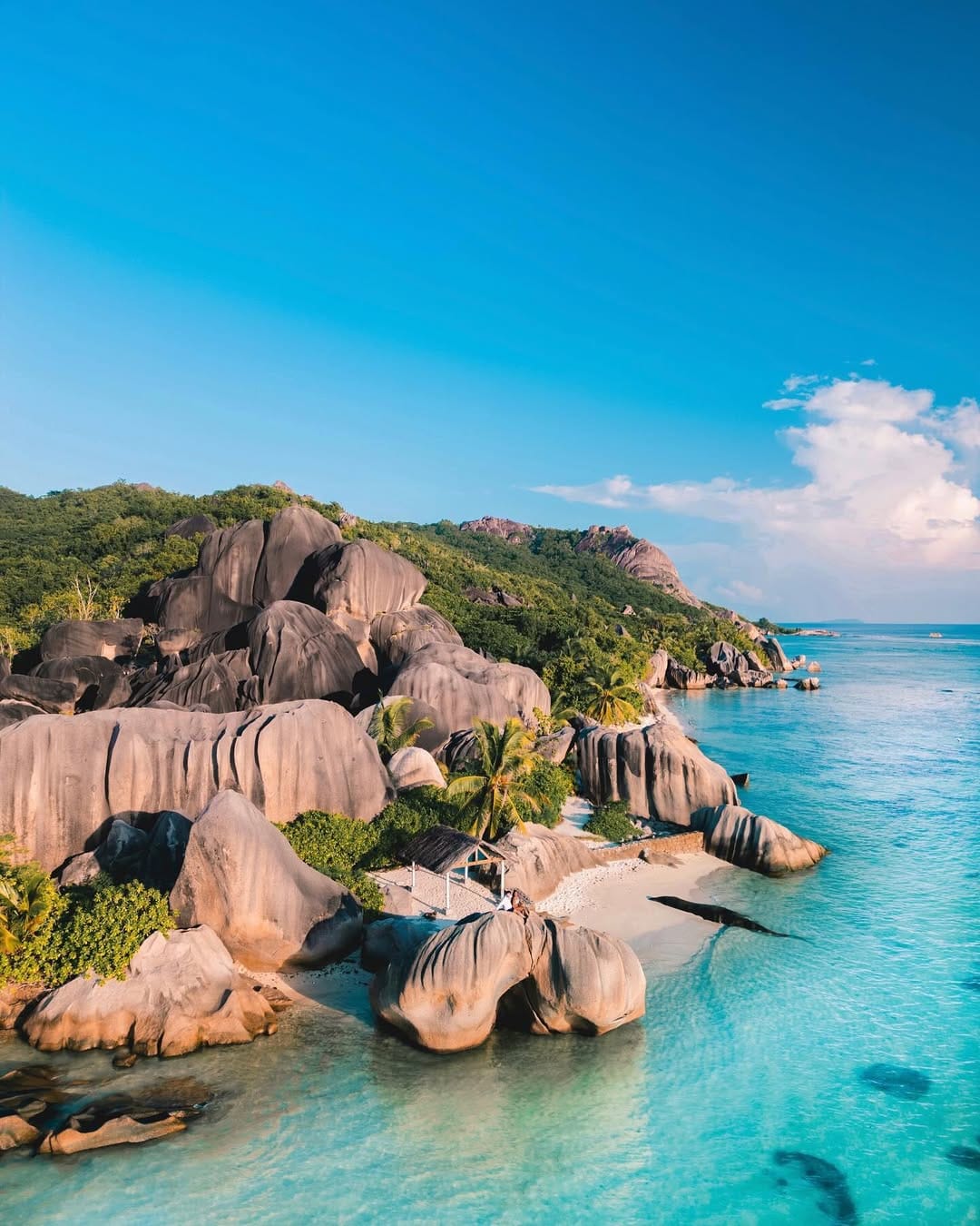 Post 9 by Maiken Ariana Fortes | Travel Creator on Instagram (carousel)