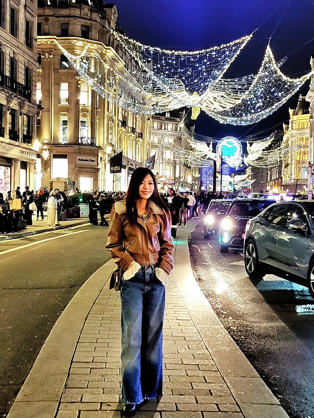 Post 6 by Emmanuelle on Instagram (carousel)