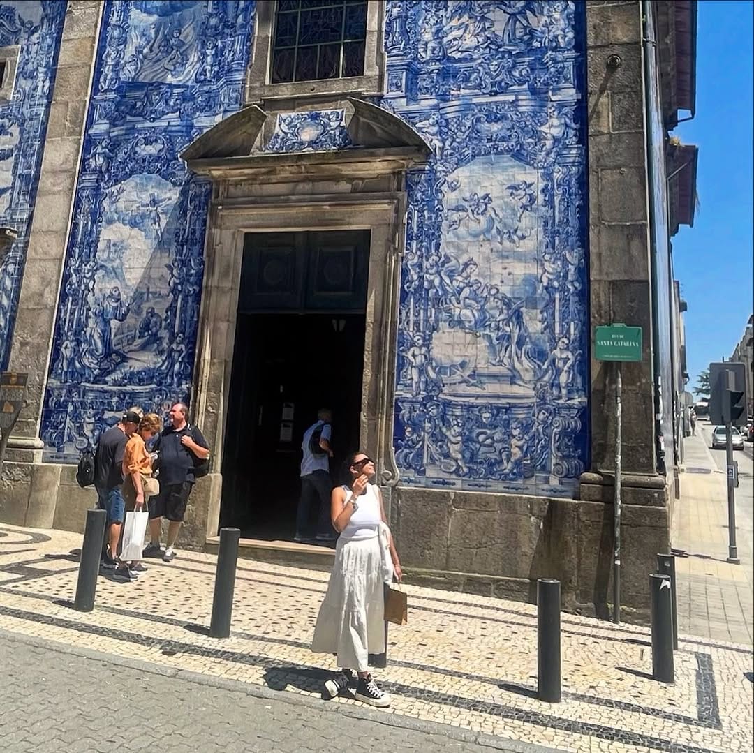 Post 9 by 𝕱𝖑𝖆𝖛𝖎𝖆 on Instagram (carousel)