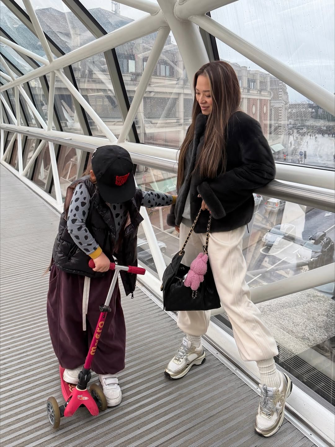 Post 4 by LONDON | FOOD & TRAVEL BLOGGER on Instagram (carousel)