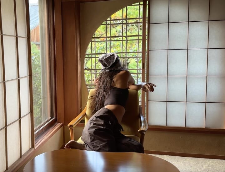 Post 6 by Mai Izumitani (泉谷　舞) on Instagram (carousel)
