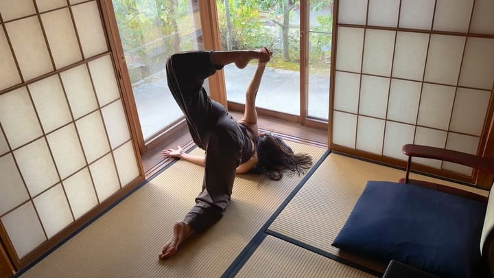 Post 7 by Mai Izumitani (泉谷　舞) on Instagram (carousel)