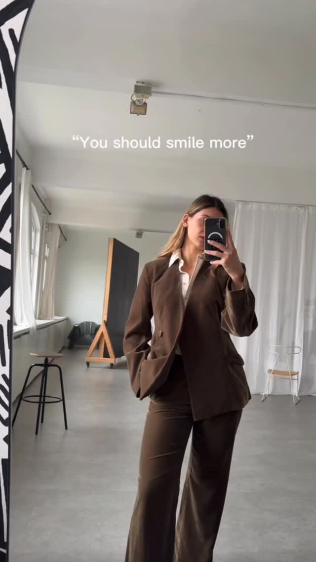 Post 3 by Mia | Lawyer ⚖️ | Model | Lifestyle | Content Creator | Travel on Instagram (video)