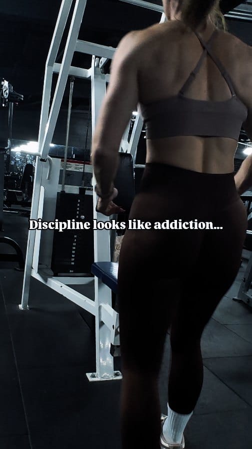 Post 6 by Lisa Blackman on Instagram (video)