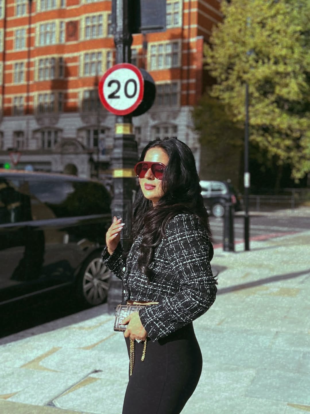 Post 10 by Rashmeet Kaur on Instagram (carousel)