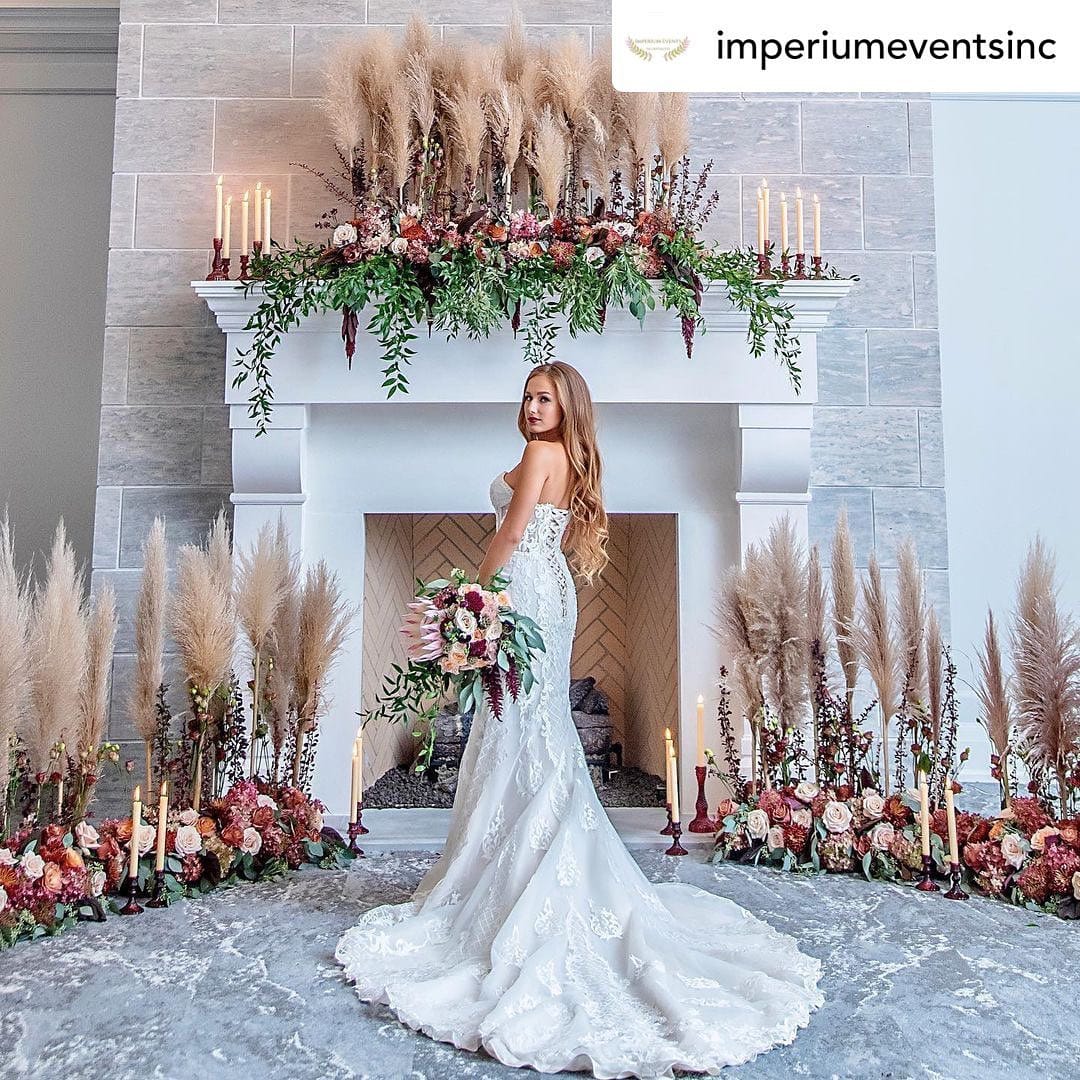 Post 10 by Je Vis Bridal on Instagram (image)
