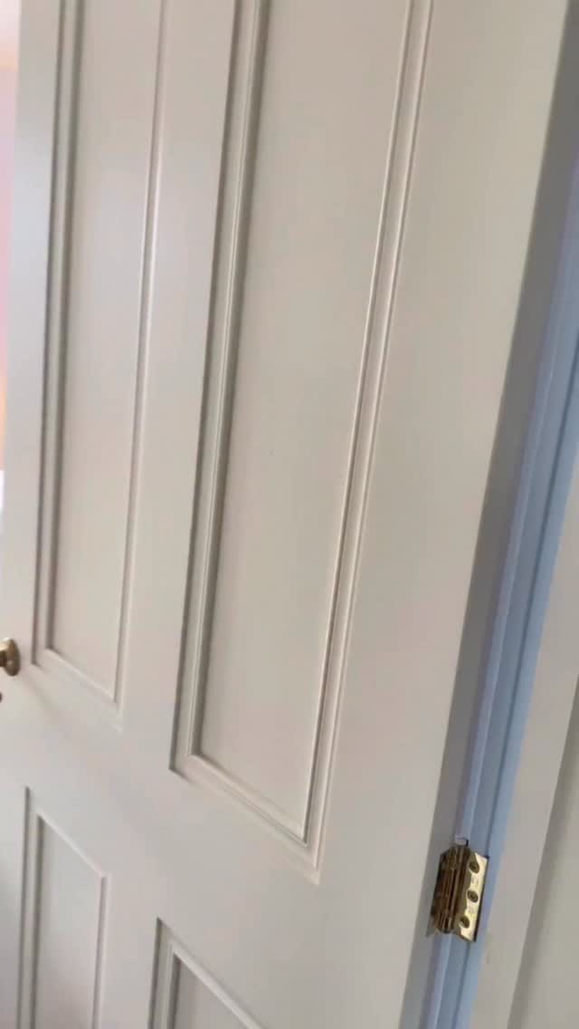 Post 2 by Mo Hussen on Instagram (video)