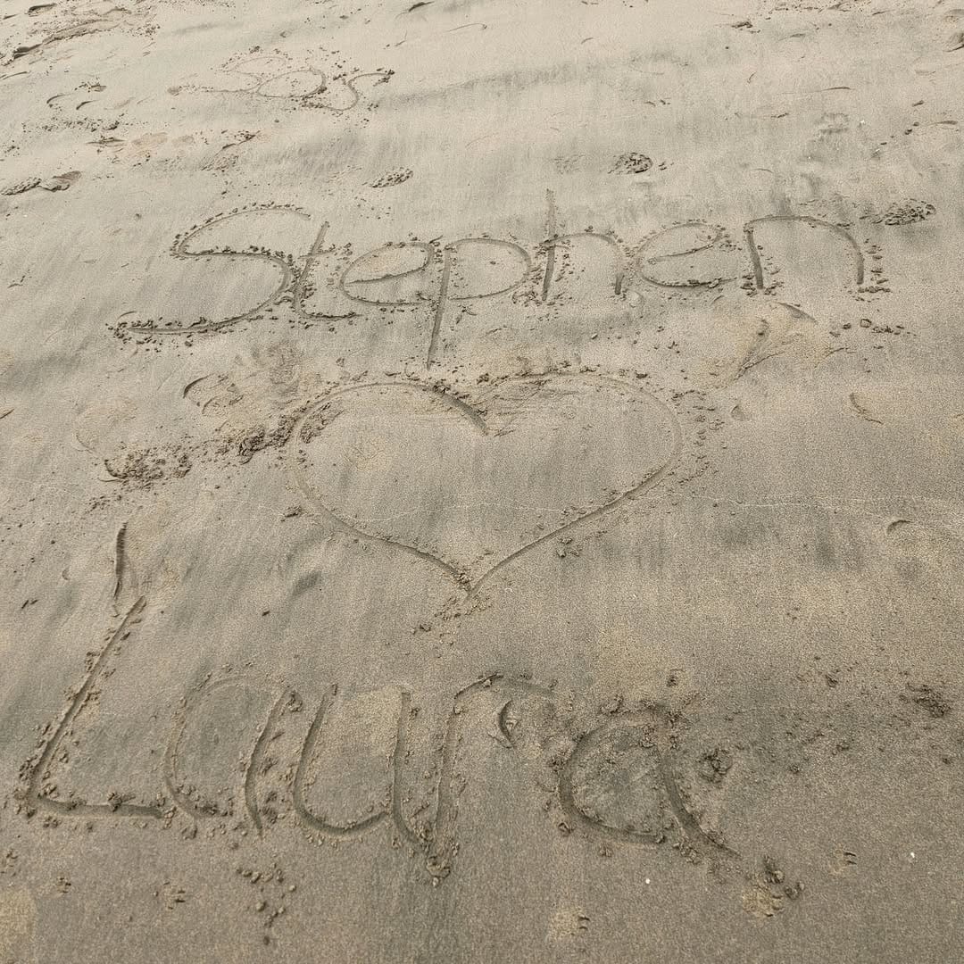 Post 5 by Laura Brown on Instagram (image)