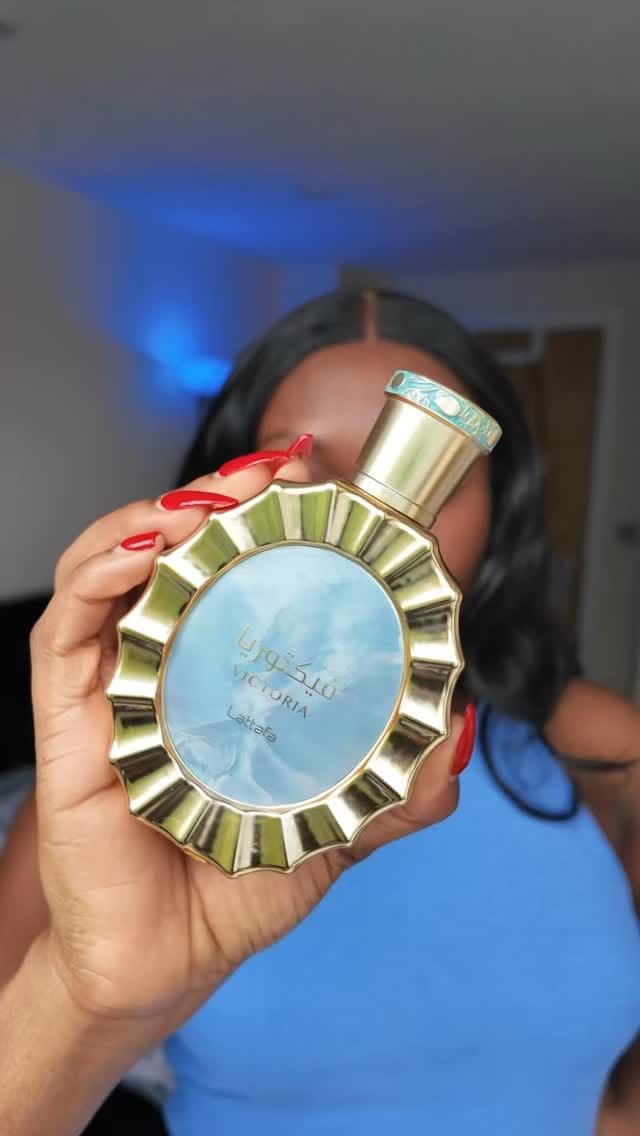 Post 8 by Victoria | Fragrance Content Creator on Instagram (video)