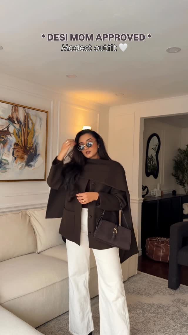 Post 7 by Zeba - Fashion & Travel on Instagram (video)