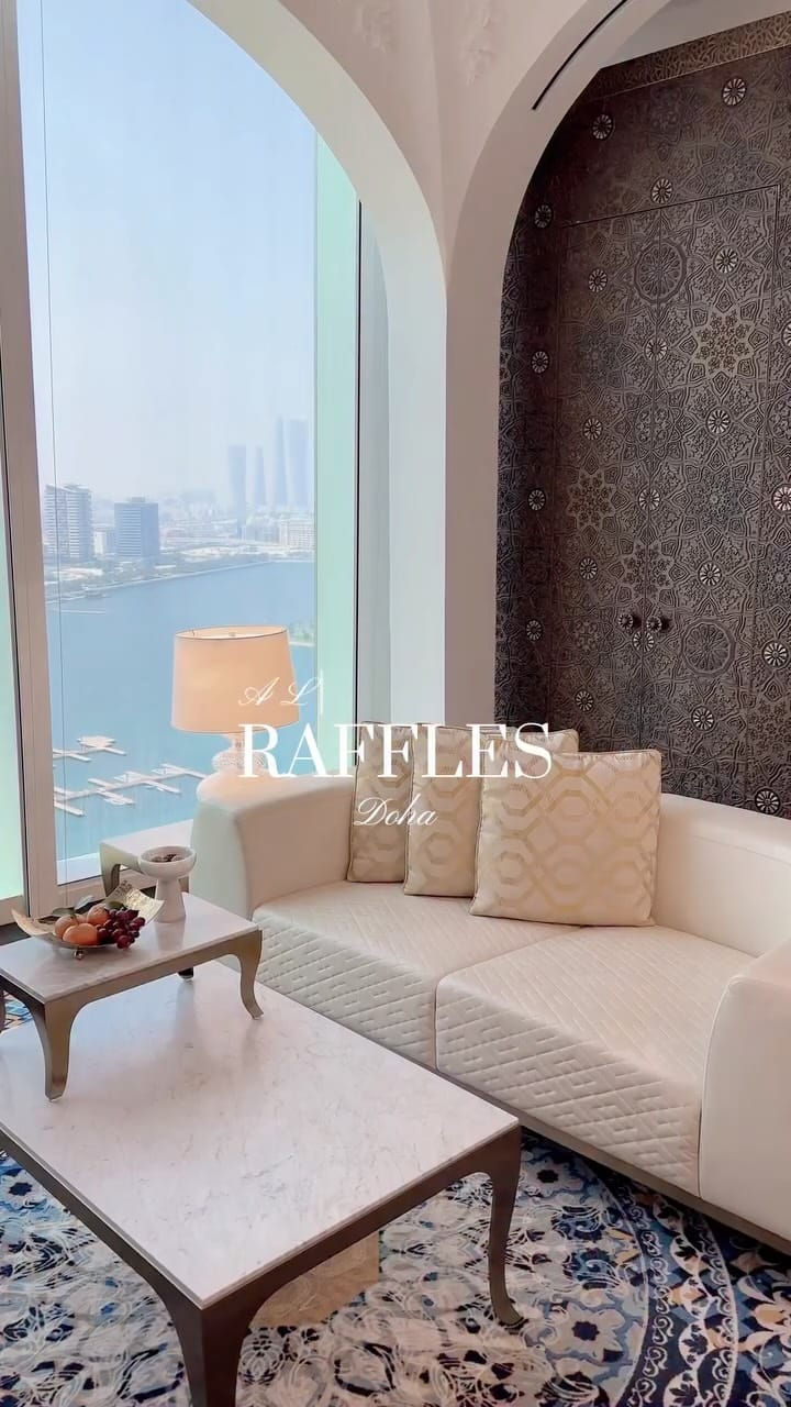 Post 8 by Mr Malik Eats on Instagram (video)