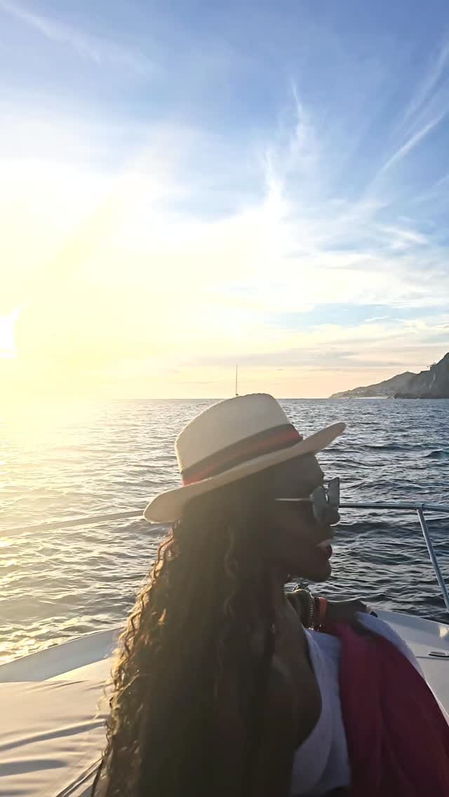 Post 7 by Brooklyn & Lexington Goring on Instagram (video)