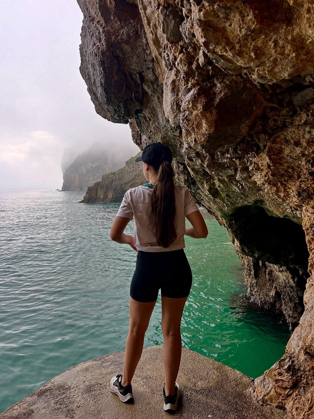 Post 9 by Alba Blanco on Instagram (image)