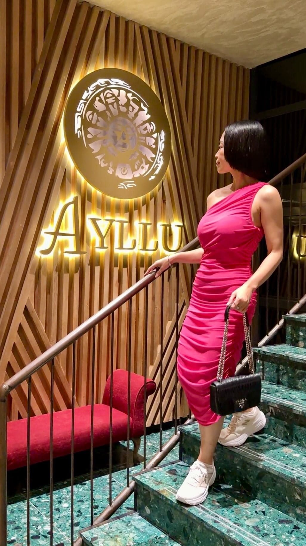 Post 7 by Lovie Han on Instagram (video)