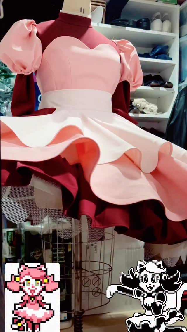 Post 8 by SYM [Sym8Tree] on Instagram (video)