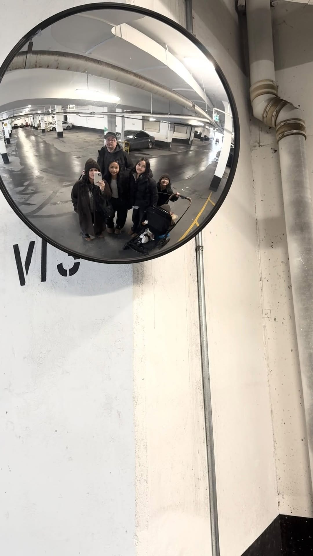Post 5 by JENNIE-VIE on Instagram (video)
