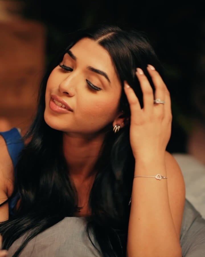 Post 10 by Avneet Gill ⭐️ on Instagram (video)