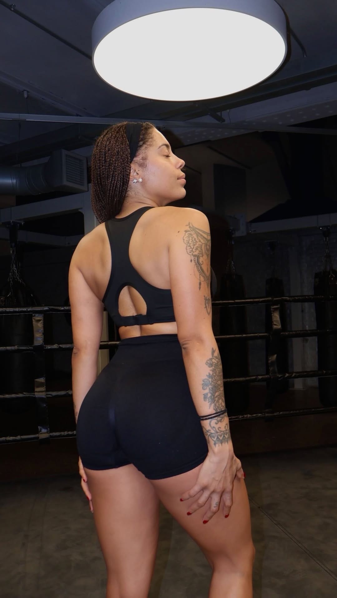 Post 5 by 𝕯𝖔𝖒𝖎 𝕵𝖚𝖊𝖌𝖚𝖊𝖓 🦂 on Instagram (video)