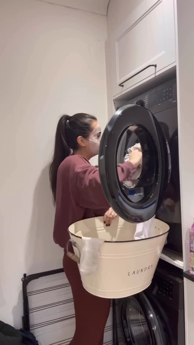 Post 6 by Nicole Corrales on Instagram (video)