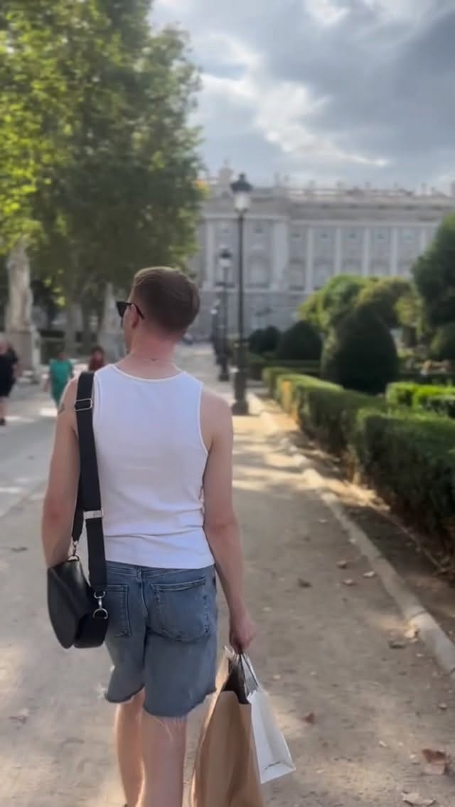 Post 5 by Lewis T /Redhead Socialite on Instagram (video)
