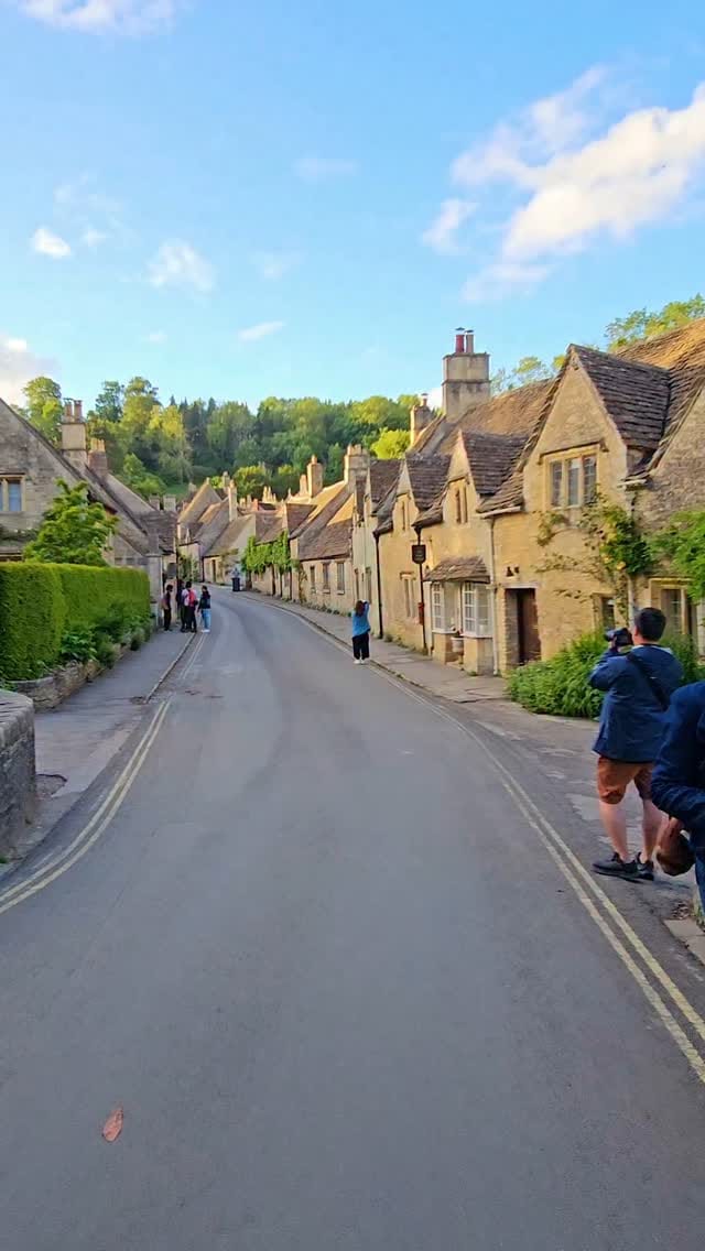 Post 6 by 𝓨𝓲𝓪𝓷𝓷𝓲𝓼 & 𝓥𝓲𝓬𝓴𝔂 on Instagram (video)