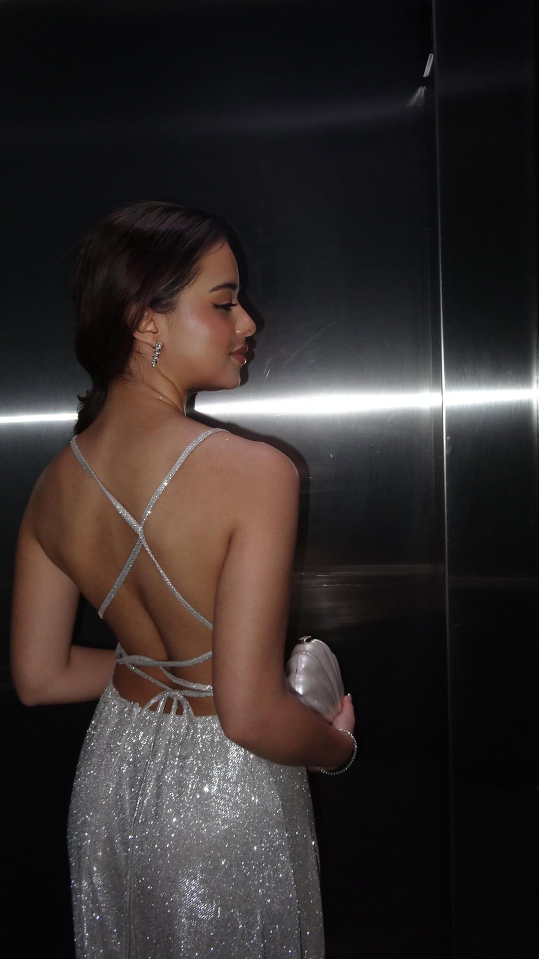 Post 3 by Bella Araujo on Instagram (video)